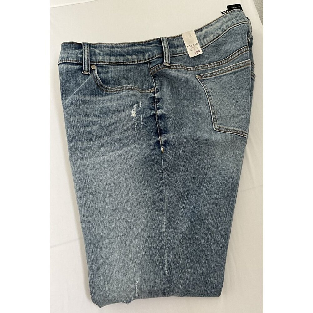 Torrid Women’s Sz18R Classic Skinny Jean -Vintage Stretch Light Wash - Picture 14 of 14